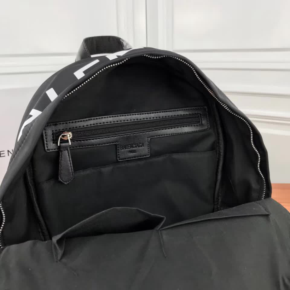 BALENCIAG巴黎世家 帆布雙肩包 小牛皮搭配棉質帆布  BL1602